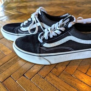 Vans Old Skool Black Suede Sneakers Unisex M6/W7.5